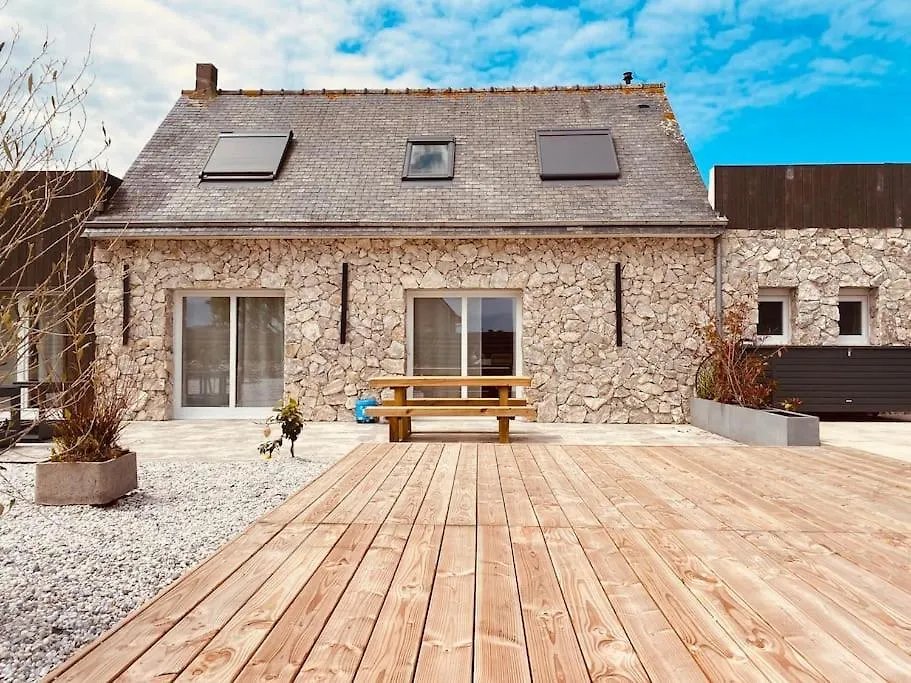 Le Cottage De Menfig Plouescat 0*,  France
